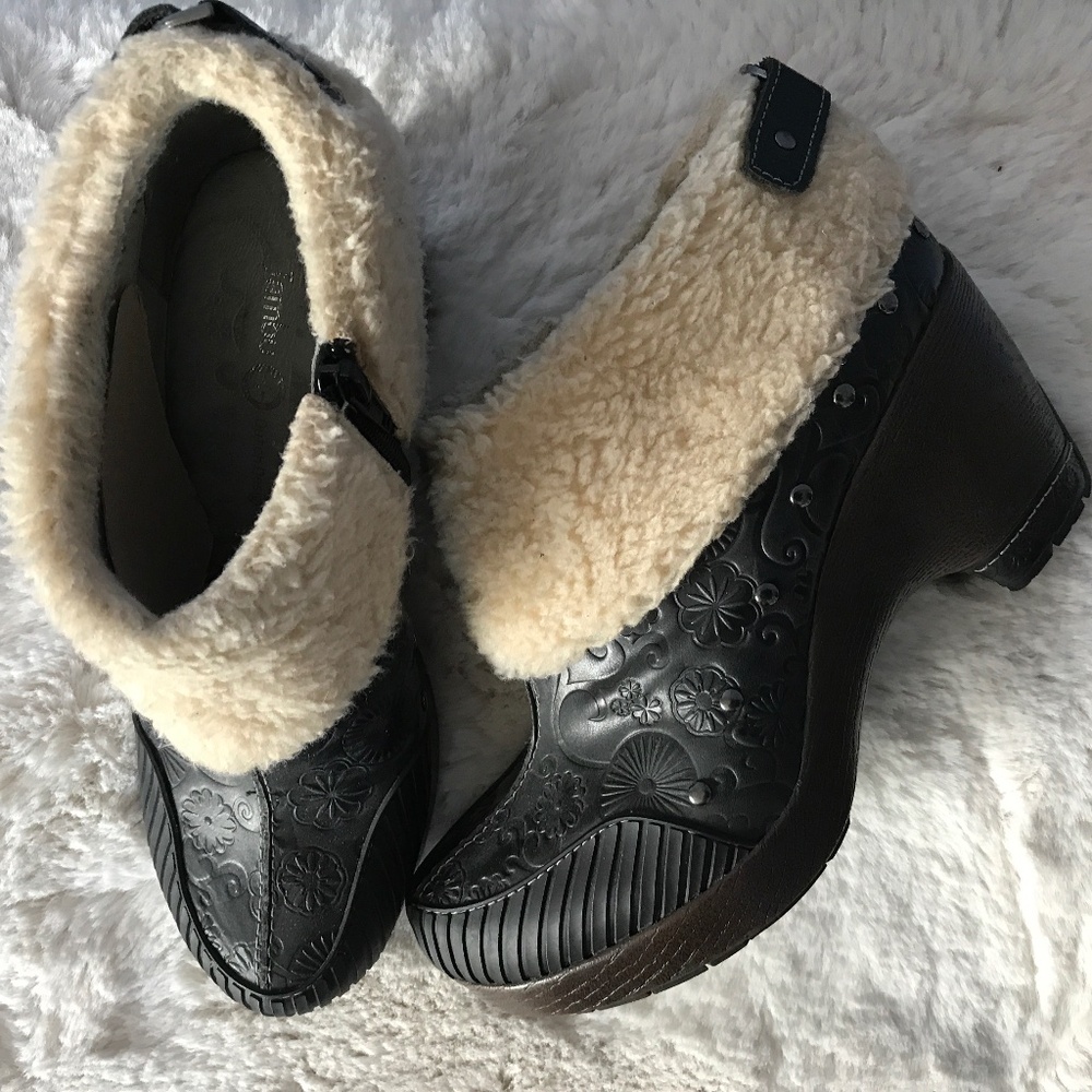 Jambu Dutch Design size 8.5 black leather booties